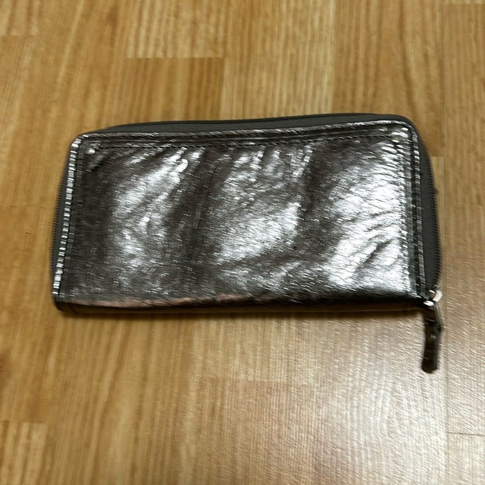 Wallet - Picture 1 of 4